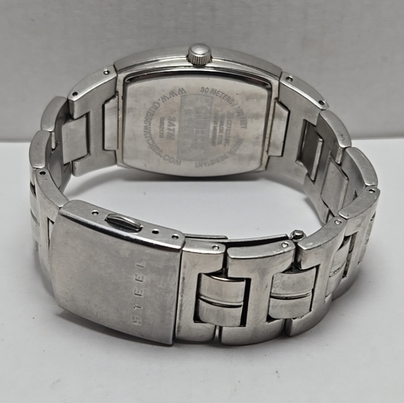 Mens Vintage Guess Steel 31mm G95217G Quartz Analog Watch New Battery - Picture 9 of 11